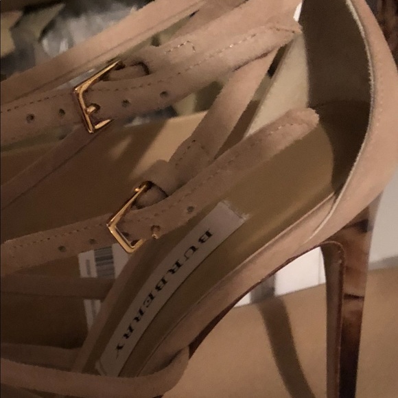 Burberry sandals. (Pink) - Picture 3 of 6